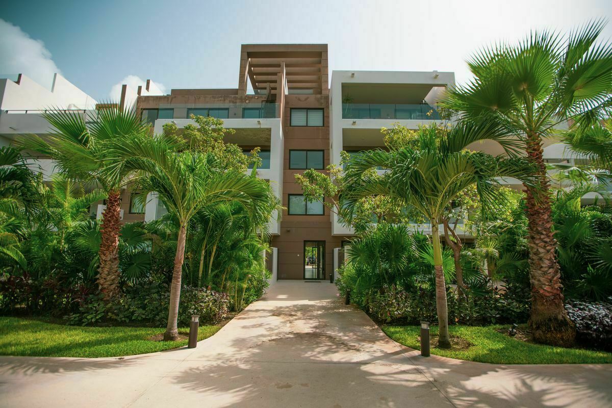 Lorena Ochoa Condos In Playa Del Carmen - for Sale and Rent