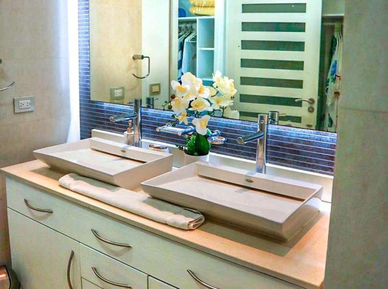 Mareazul Beach Condo at Playa del Carmen | 3br Penthouse - Main Bathroom